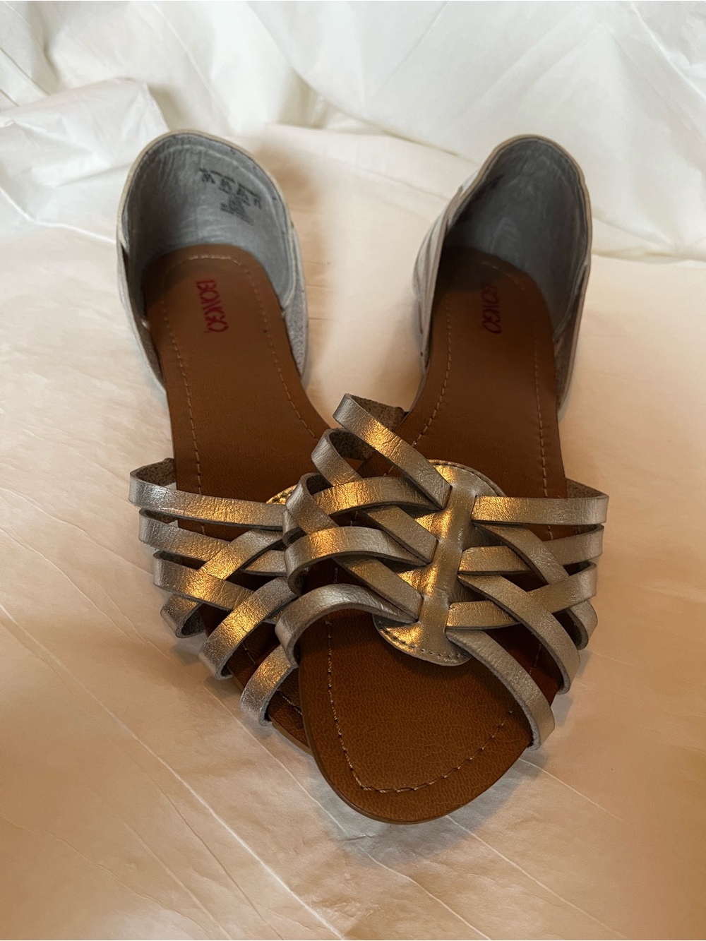BONGO~SILVER METALLIC~WEAVED STRAPPY FLAT SANDALS NWOT~SIZE 9.5